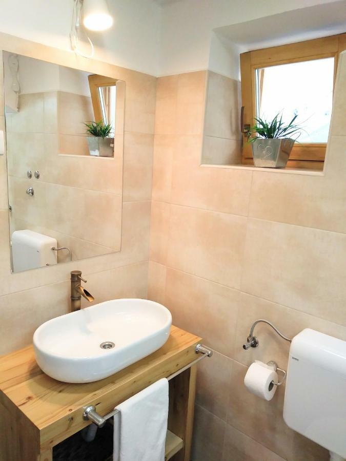 Apartment Cernesa Ražanac Exteriér fotografie